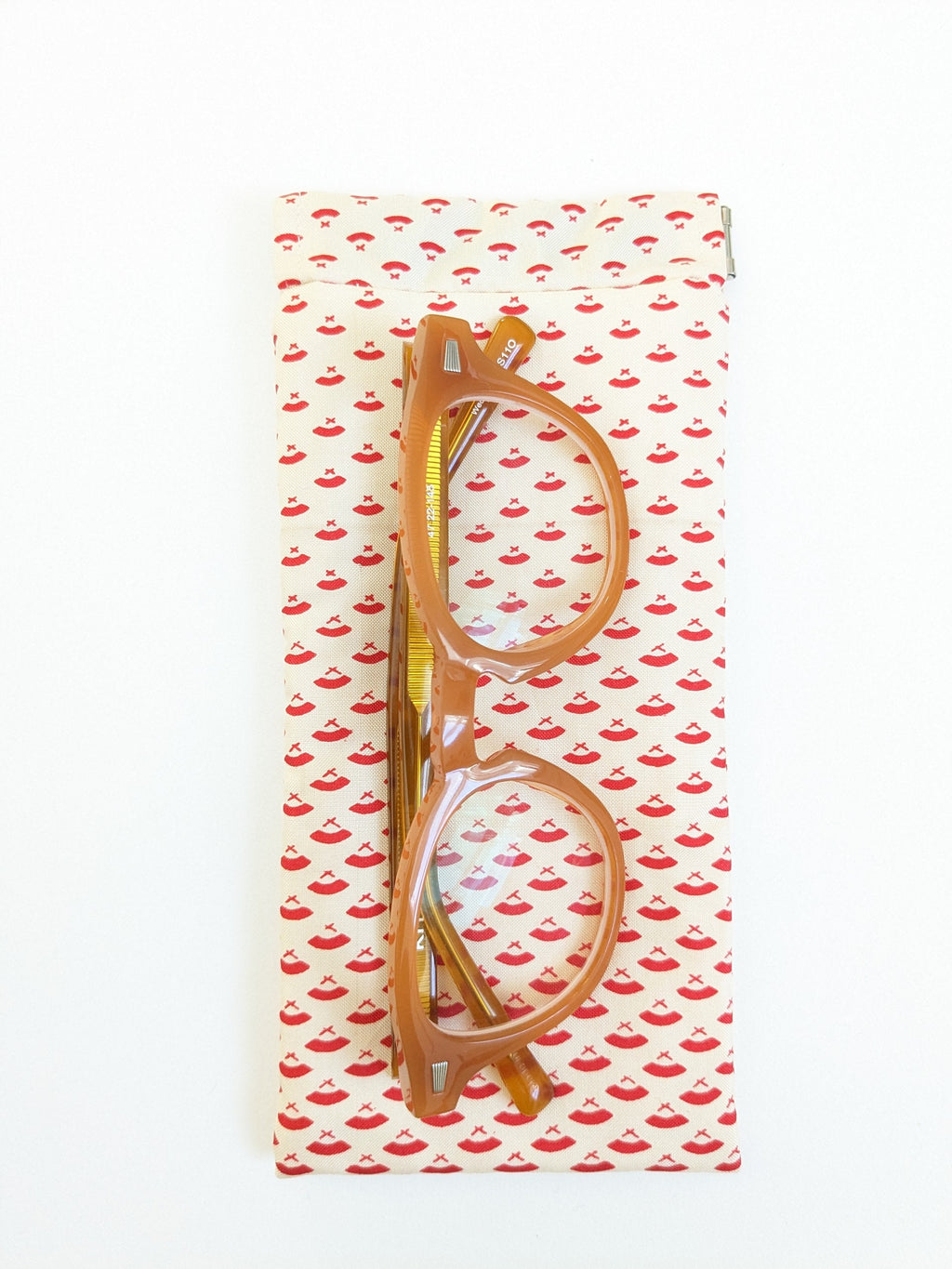 Red Japanese fans glasses case